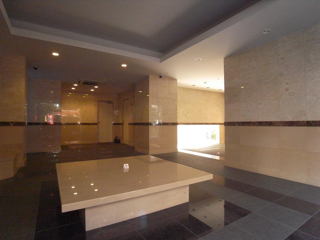 Palace Studio Minami-Azabu Токио Экстерьер фото